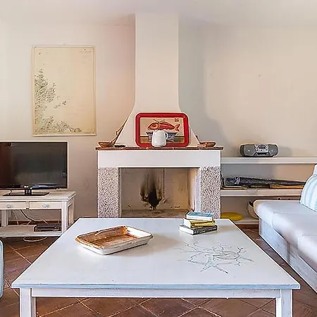 2 Bedroom Stunning In Golfo Di Marinella Holiday home Marinella (Sardinia)