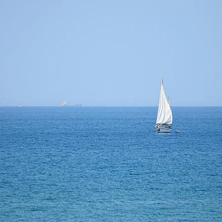 2 Bedroom Stunning In Golfo Di Marinella *