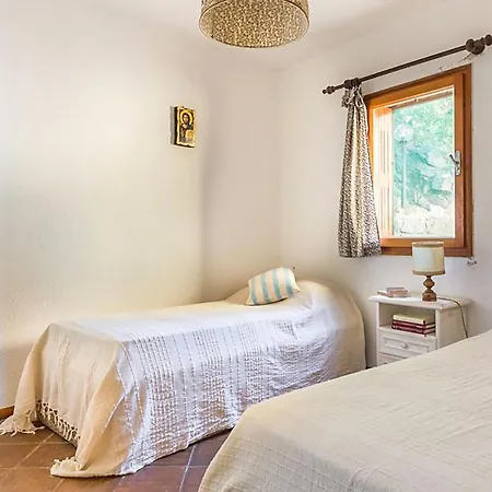 Stunning In Golfo Di Marinella With 2 Bedrooms * Marinella (Sardinia)